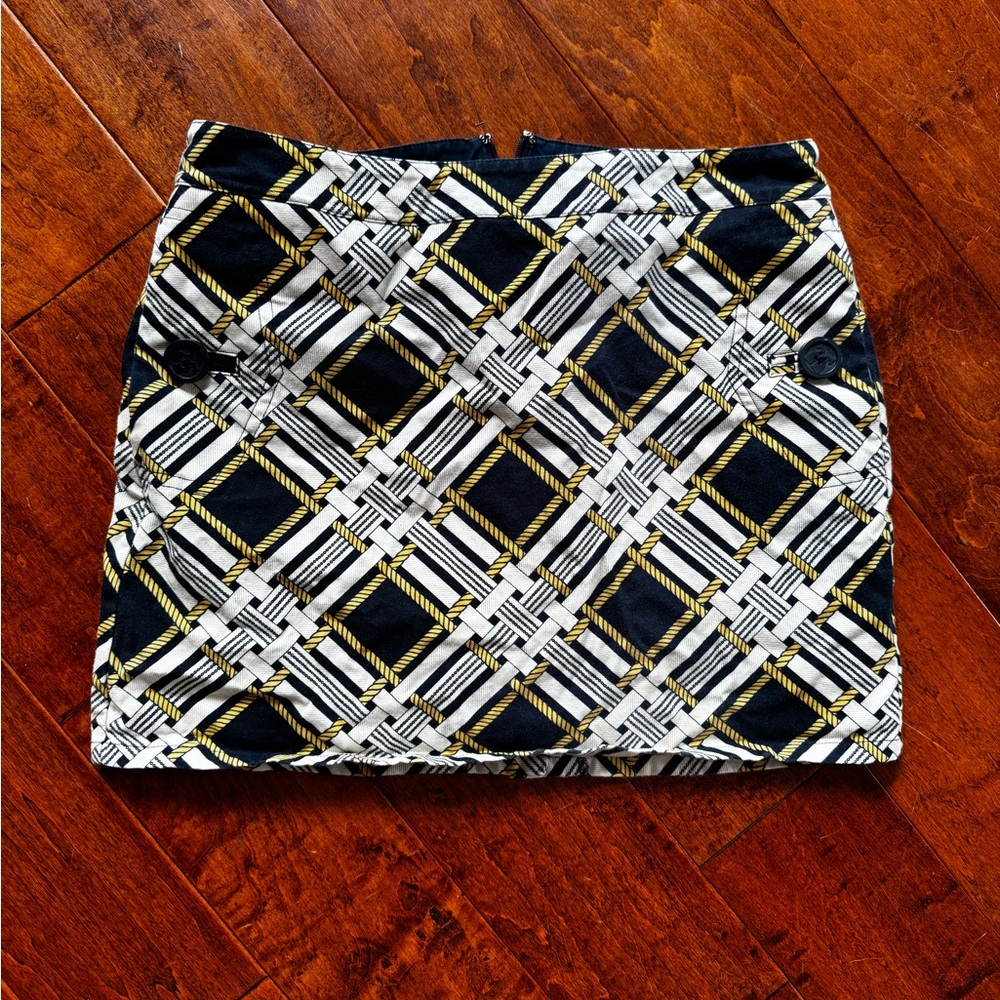 Stylish Navy and White Nautical Patterned Skirt